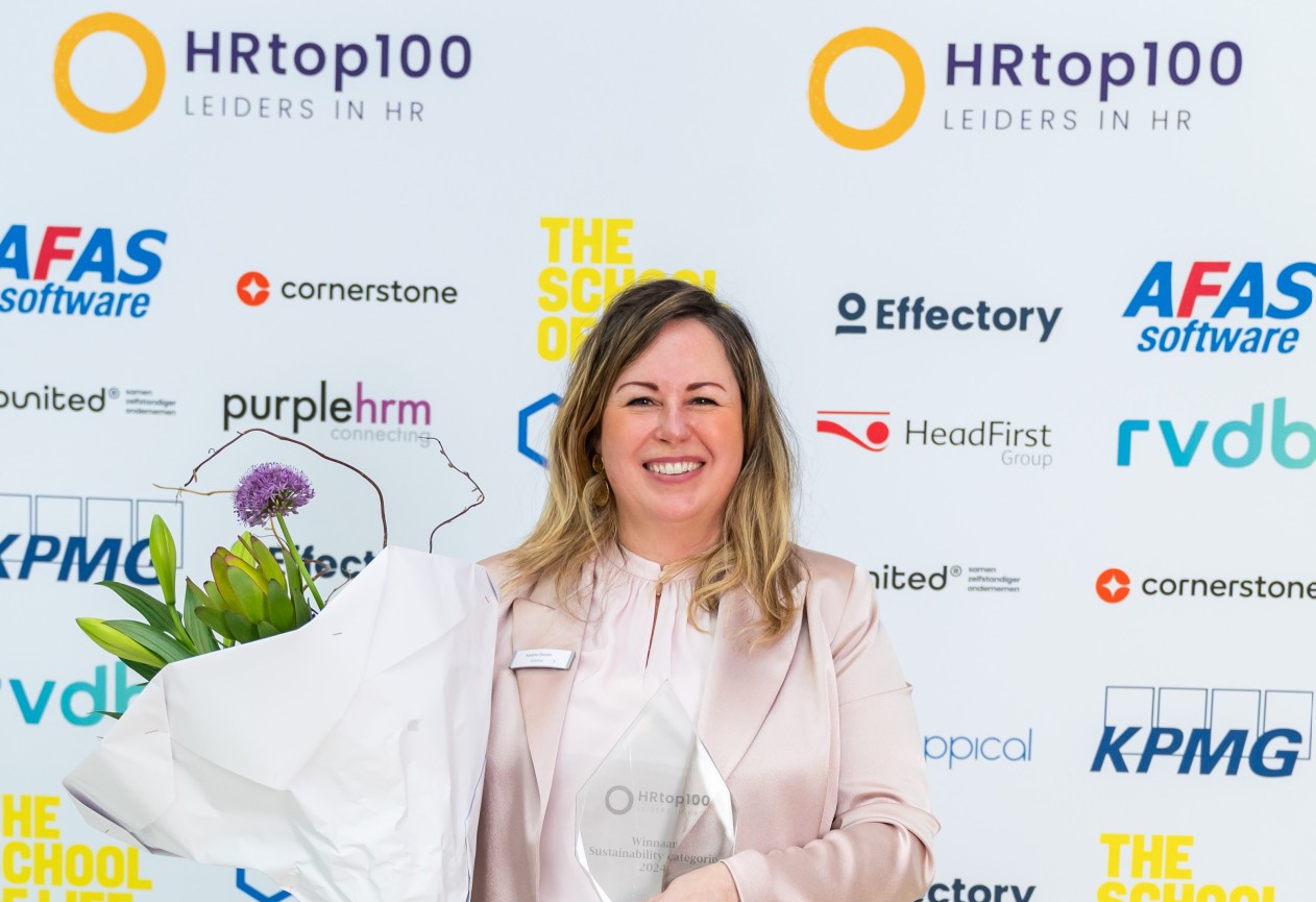 Nadine Beister wint Sustainability Award HRtop100