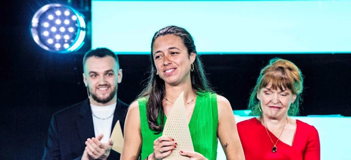 Rochelle Niemeijer wint Young Inventors Prize 2024