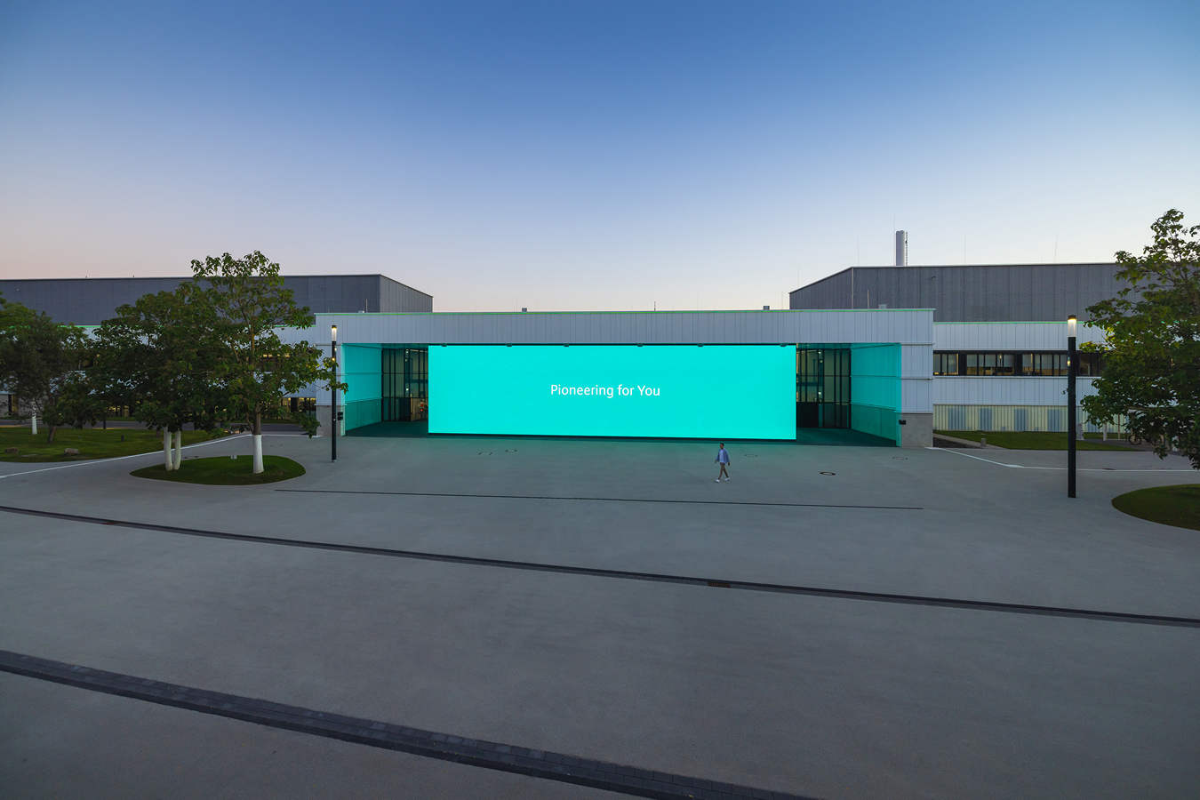Wilo investeerde meer dan 125 miljoen euro in de Smart Factory, die in 2019 werd geopend en ongeveer 55.000 vierkante meter beslaat. Afbeelding: WILO SE