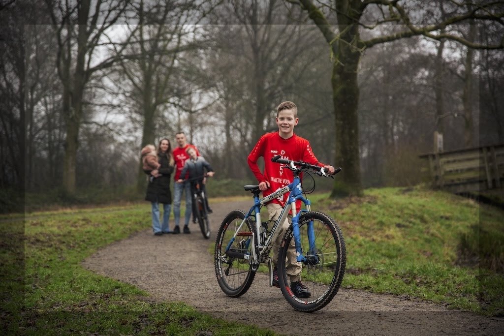 Daley (10) fietst 94,3 kilometer voor Ronald McDonald Huis Groningen
