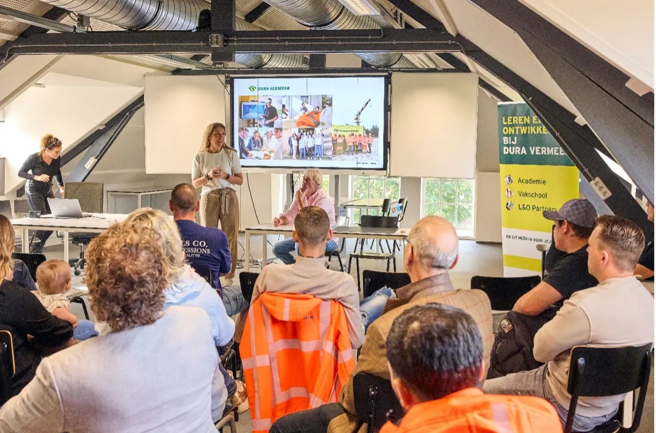Eerste deelnemers Dura Vermeer Vakschool behalen diploma Vakman GWW